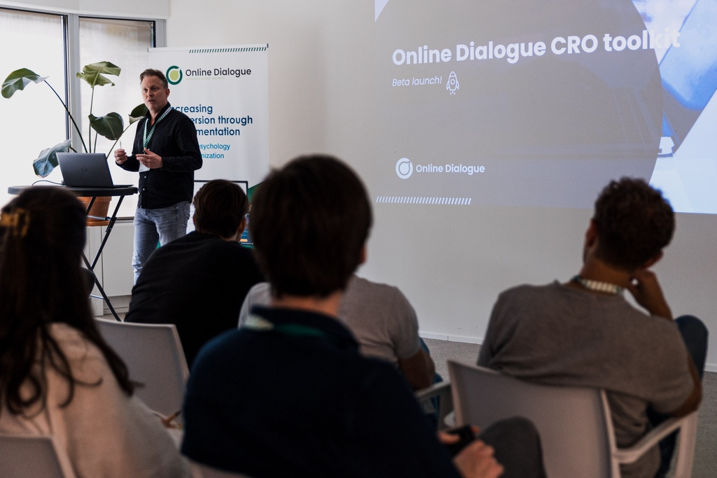 Online Dialogue tweet media