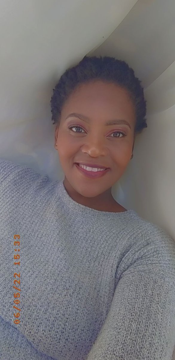 Amanda_Mabuza17's tweet photo. @romans_pizza #SelfieAgain
#RomansSmile 😁😁😁😁 https://t.co/uFPkxi85Kq