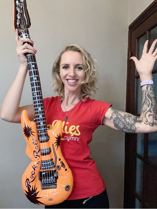 More Dancing Favourites with Cheryl over on goldieslive.com right now!

Do you remember the #Locomotion #YMCA ??

<a href="/goldiescymru/">Goldies Cymru</a> <a href="/GoldiesCharity/">Golden-Oldies</a>