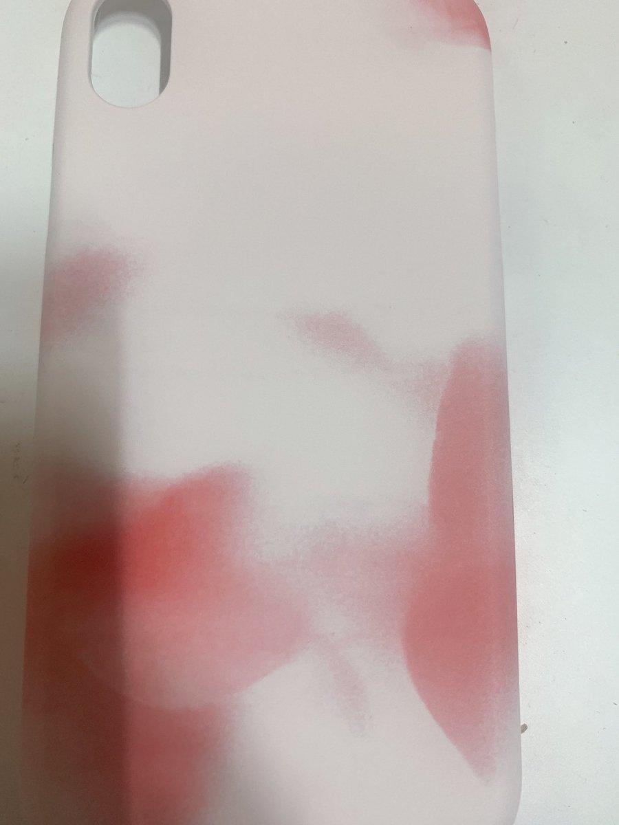 왔어요 왔어 저의 화연 케이스가 ♥ 
이 영롱한 자태를 보시옵소서 ( ´͈ ॢꇴ `͈ॢ)･*♡ 
기종 다른 울엄마가 탐내다능 !(•̀ᴗ•́)و ̑̑ 
잘 슬께용 새벽엄마 ♥ @Dawn__613