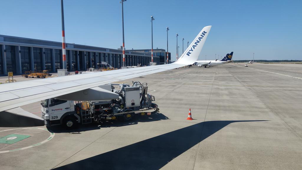 More Goldfingers on the way to #wmucc2022!