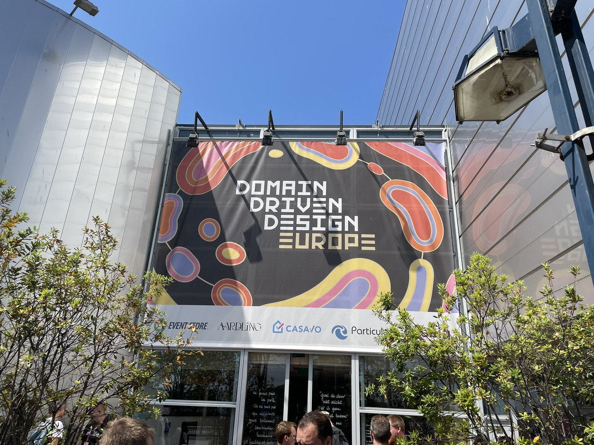 bartul's tweet image. Amsterdam, @ddd_eu, sun &amp;amp; bike. Perfection.