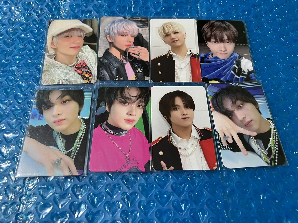 Another IC 

Please dm us for budget, prio who will get set 

Glitch mode Lucky draw r1 r2 mfal uniform deluxe box haechan universe mumo jisung