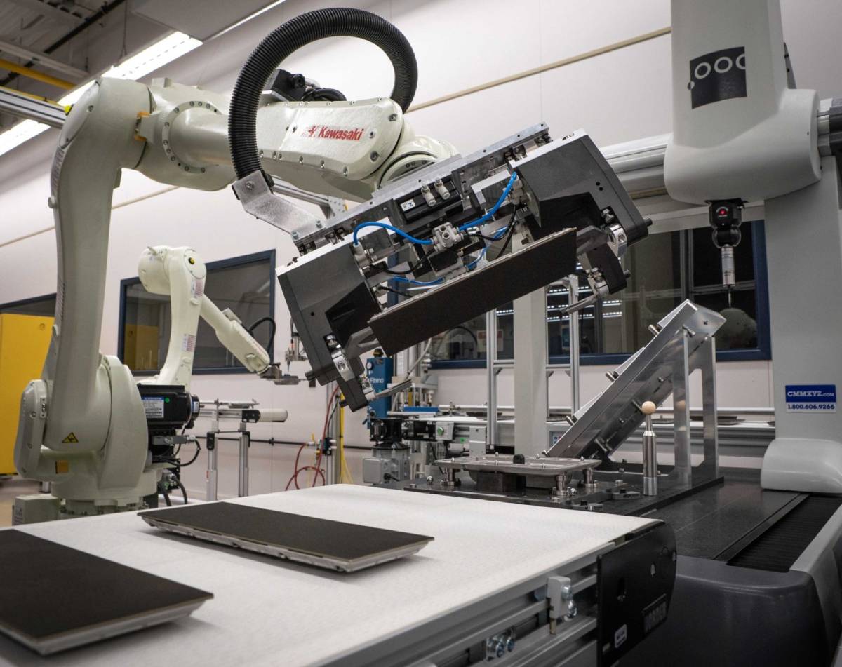 instalia_eu's tweet photo. https://t.co/x7TpNz7x4D
👉#ShawnMills nos explica acerca de @ChristieDigital y su inversión en #Automatización y #Robótica avanzada para incrementar la fabricación de sus #MicroTilesLED
👉Averigua más acerca de la #Fabricación de #Microtiles #Led y la #AutomatizaciónyRobótica https://t.co/l6NiQuBJa7