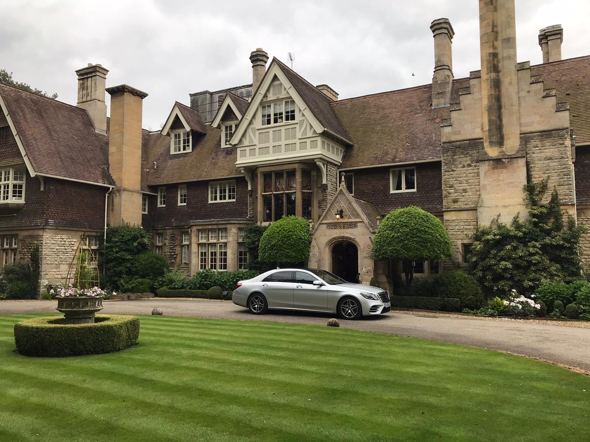 M2Transfer's tweet image. Super pictures from driver, Mark, who dropped a customer off at the beautiful @Hambleton_Hall 

This exquisite 17-bedroom hotel overlooks Rutland Water and is renowned for its Michelin Star dining.

#trustm2 #m2transfer #executivetravel #businesstravel #5star