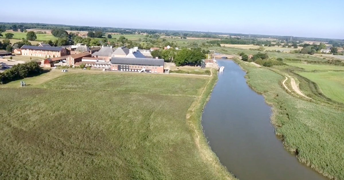 AldeOreTrust's tweet photo. Abundant with wildlife that changes with the seasons and stunning views across the mudflats and reeds, the tidal River Alde passes by @SnapeMaltings and narrows down towards Iken.
#riveralde #snape #snapemaltings #sosestuary #suffolk #floodaware #riverdefences #riverwalls https://t.co/r9dKV2TojF