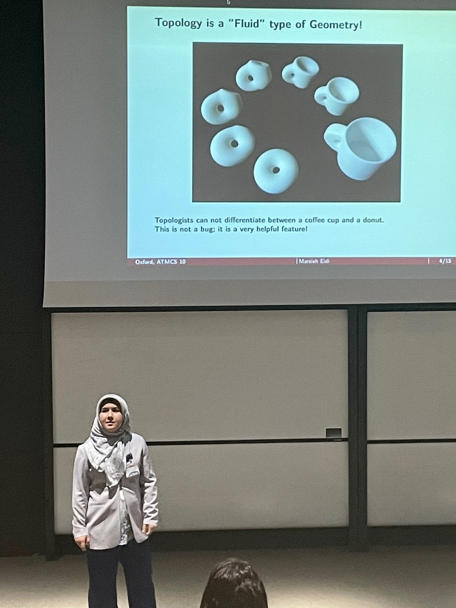 The last parallel sessions have begun! Here Marzieh Eidi models network dynamics with gradient vector fields and differential topology #morse