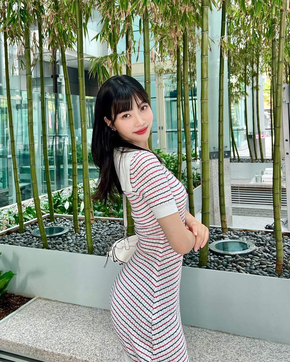 joystgrm's tweet photo. [INSTAGRAM POST] - 3P

🌧
https://t.co/BwVc695mHL

@RVsmtown #RedVelvet #레드벨벳 #Joy #조이 #TRF2022    
220623 · 19:07:24 KST https://t.co/7BSQG7UJHZ