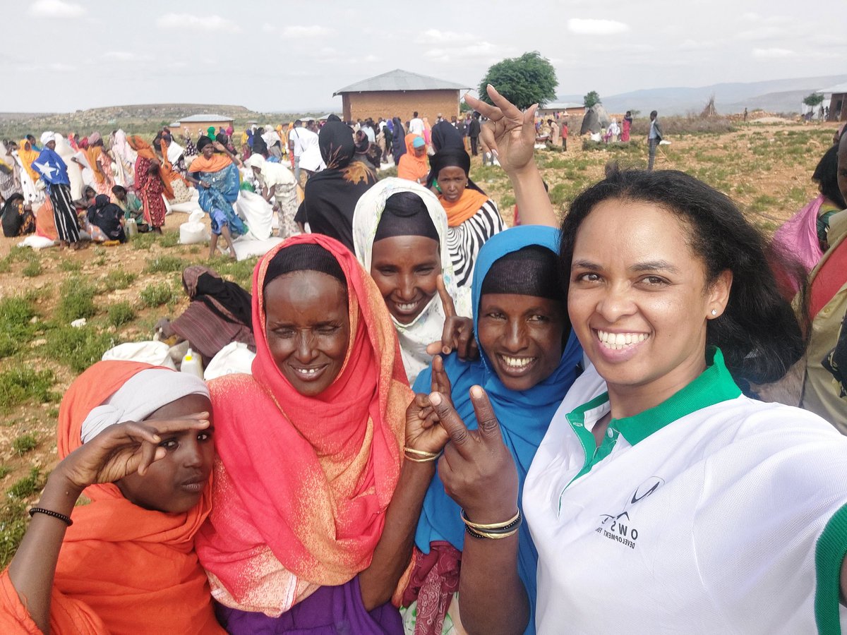 bezabeshah's tweet photo. As an executive member of OWS-DF, paid a surprise visit to food distribution points in the Somali Region overseeing Third Party Monitoring project activities funded by @WFP_Ethiopia to insure proper delivery of food aid. 
The smile talks! 
#OWS_DF_Ethiopia #WFP_Ethiopia https://t.co/dp2nFLWeLA