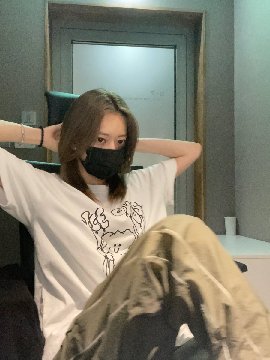 iCatSoogyu's tweet photo. mano ela minha namorada https://t.co/30h6ZIM9XD