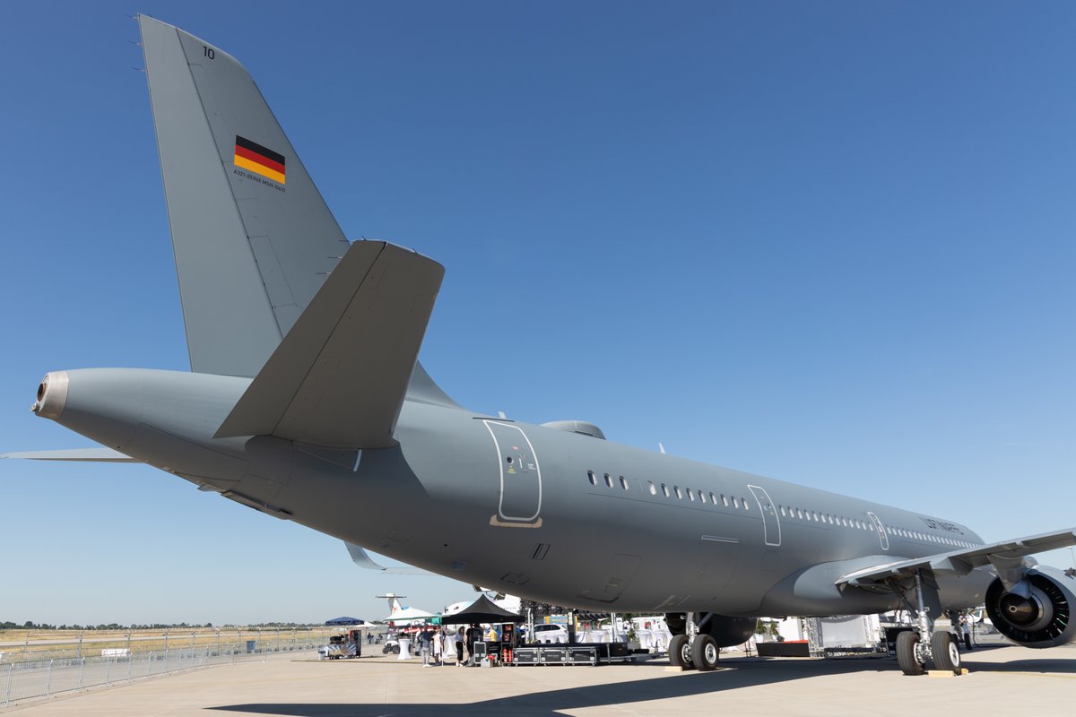 AileronAvFilms's tweet photo. Delivery of the first #A321LR to @Team_Luftwaffe during #ILA2022 in #Berlin today! @ILA_Berlin @GuillaumeFaury https://t.co/IjJtajTGuA