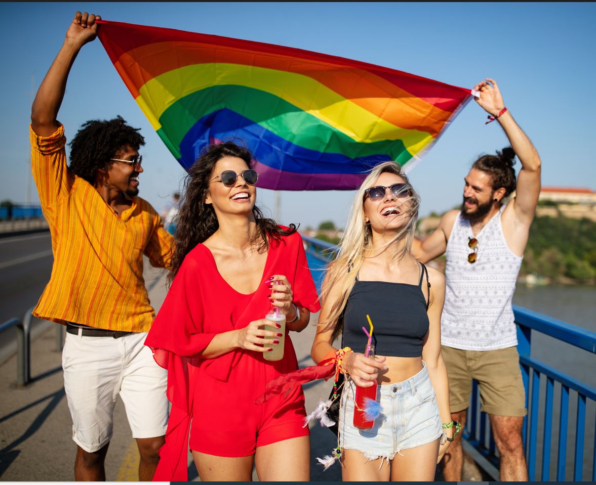 AlisonKayEY's tweet photo. Looking forward to presenting the Person with Purpose at the @EYUnityUKI awards today.
Happy #PrideMonth to our #LGBTQ+ community - see you at the awards!
#Pride2022 #EY #EYUnity #Purpose #BetterWorkingWorld https://t.co/pfvT4nX1NQ