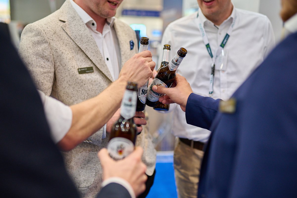 energate_de's tweet photo. 🥂Was für ein Abend - Wir bedanken uns bei allen OrganisatorInnen & BesucherInnen für die tolle @conenergyag-#Standparty auf der @EworldEssen 2022! Fotos: André Kraß https://t.co/D2GZmurRcC