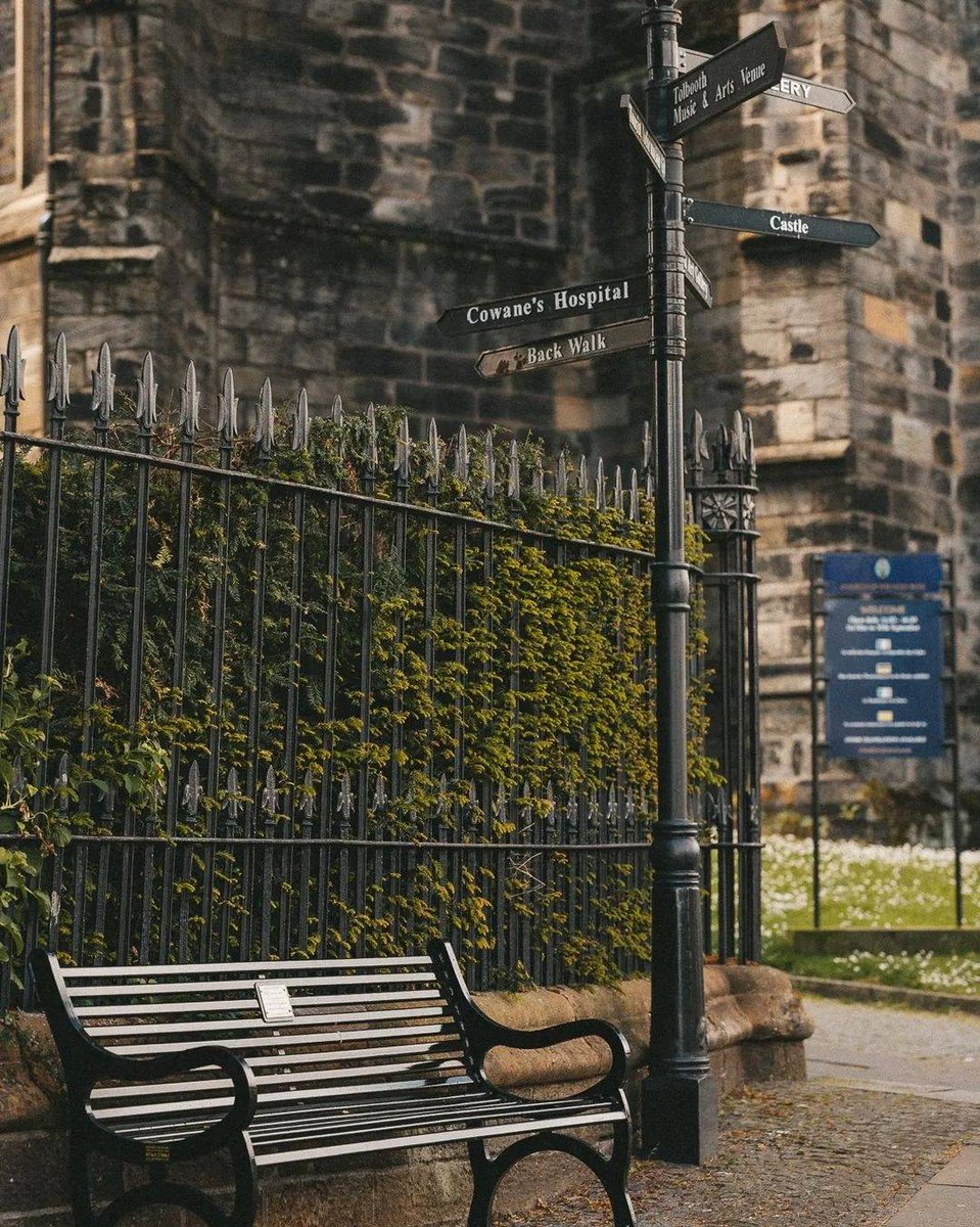 StirlingAWS's tweet photo. Stirling's old town - charm and history at every corner. π§‘
Great photos by IG/visitstirling
#Stirling #VisitScoltand @VisitScotland @StirUni https://t.co/5bNbONZzJO