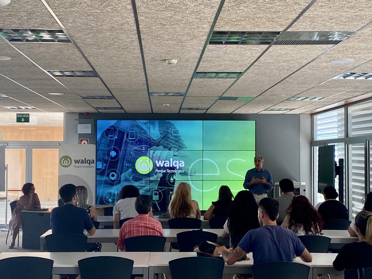aToformacion's tweet photo. Los alumnos del curso ATO de Operaciones de Servicios Auxiliares Administrativos despiden el curso 
- Academia de formación Huesca 
https://t.co/k8u1Lom1Rc https://t.co/zDajRskGgu