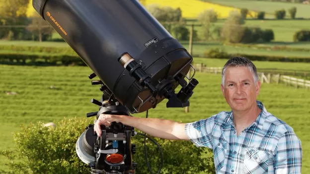 brifmedya's tweet photo. ☀️🌞 İngiltere'de fotoğrafçı #JamieCooper, Uluslararası Uzay İstasyonu'nun güneşin etrafındaki silüetini görüntülemeyi başardı.
🔭Cooper, İstasyon'un #Güneş üzerinden "tüm geçişini" bir teleskop ve yüksek hızlı bir kamera yardımıyla kaydetti. Kayıt bir saniyeden kısa sürdü. https://t.co/rTmw3dNbfJ