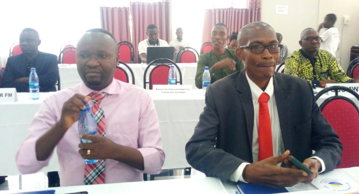 2.Cet atelier vise le renforcement de la collaboration entre les médias et les services de communication des institutions publiques pour la promotion d'un journalisme favorable au dvpt afin que la population puisse être informée de la meilleure  façon possible <a href="/franceauburundi/">🇫🇷🇪🇺 La France au Burundi 🇧🇮</a>