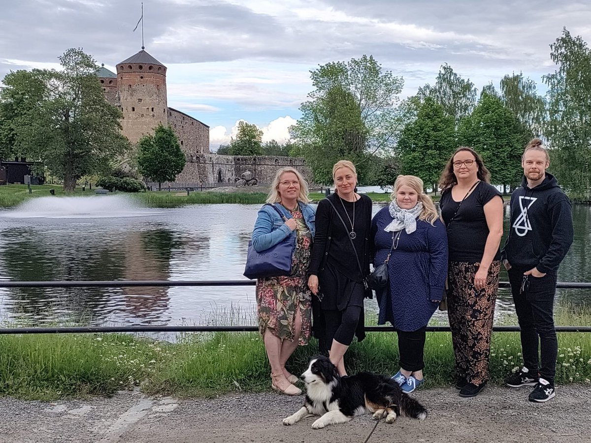 <a href="/LUMOhanke/">LUMO - lastensuojelun uudistaminen monialaisesti</a> tiimipäivillä Savonlinnassa. Tiimi toivottaa hyvää juhannusta ja LUMOavaa kesää kaikille!🙂🤗