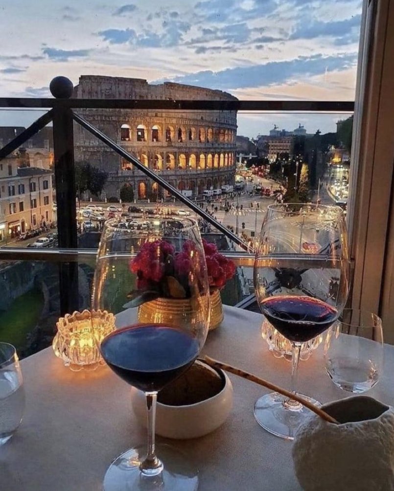 W0rld2026's tweet image. Dinner in Rome, Italy