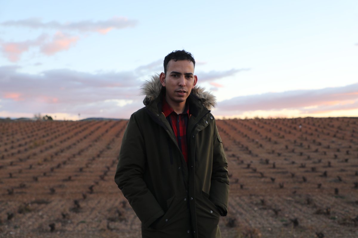 SRodrigoruiz's tweet photo. ⚠️El documental #ElfuegoEscondido se adentra en 4 historias personales y un contexto en formato #docuweb que está disponible en https://t.co/wAlx1eyoyy y en el que os invito a navegar por sus protagonistas https://t.co/qfjvrmAkOu