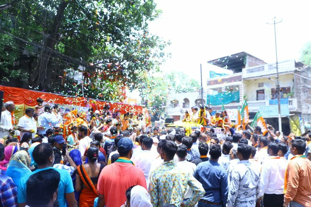 advpushyamitra's tweet photo. इस दौरान लोकप्रिय युवा विधायक श्री @AkashVOnline जी भी उपस्थित रहे।
@ChouhanShivraj @vdsharmabjp
@KailashOnline
#आपका_मित्र_पुष्यमित्र #BJP #IndoreWithBJP #SmartIndore
#NagarNigam #IndoreMunicipalCorporation
#IndoreMayor https://t.co/c0tKplugxb