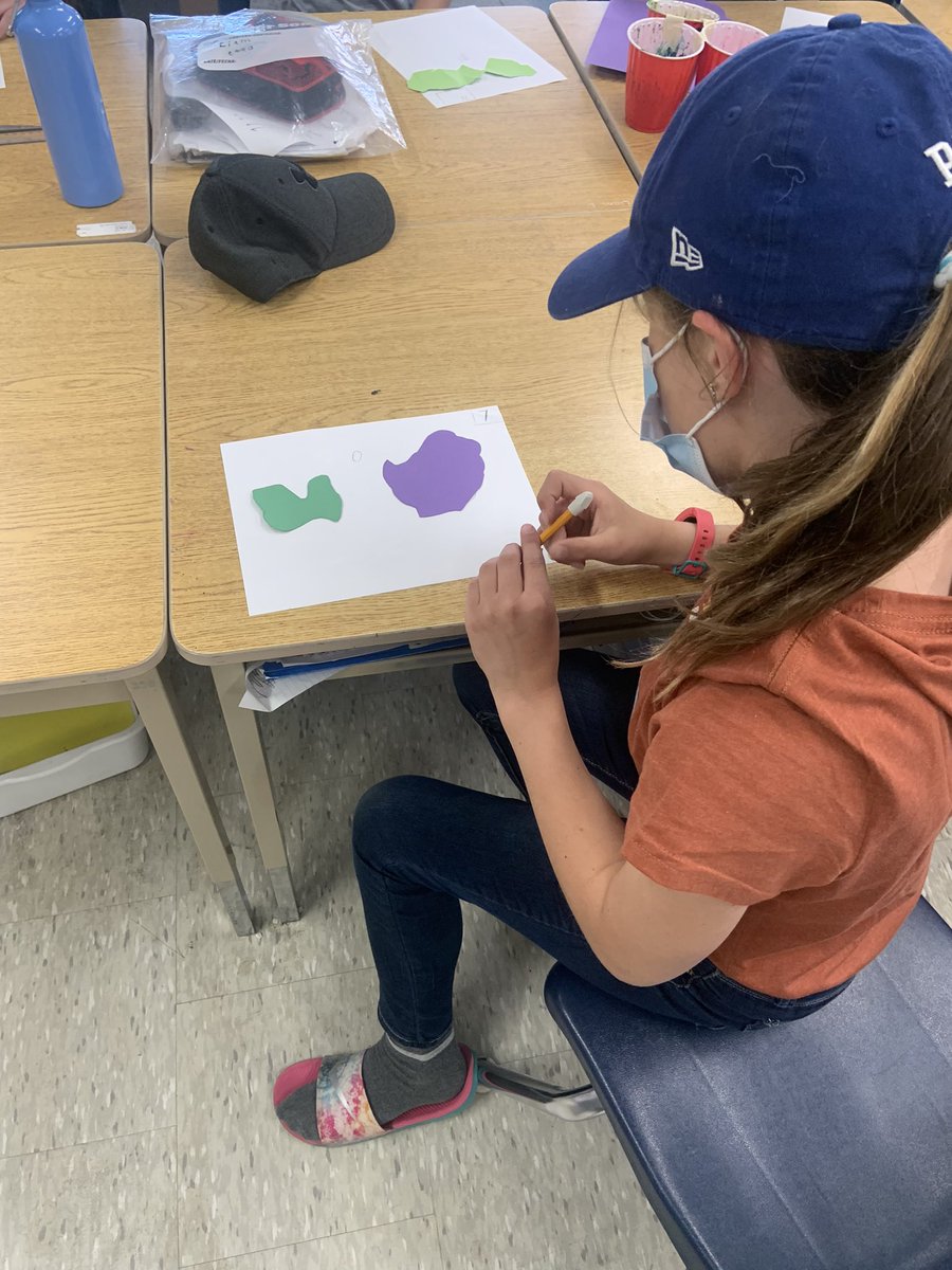 EduEmily2's tweet photo. When the chromebooks briefly stop connecting to the wifi, we get creative! Custom paper “math splats”! @RoyalRoadsPS @SteveWyborney #6EO https://t.co/51WSM3CRns