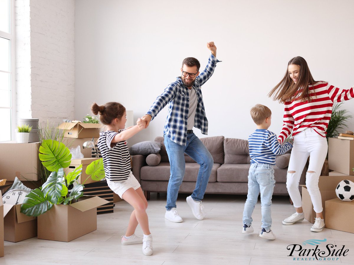 ParksideRealty's tweet photo. Our free Palm Coast Relocation Package will have your family doing the happy dance about your move to Flagler County. Get it today at https://t.co/fP0a3GDjXO. #parksiderealty #palmcoastrealestate #flaglercounty #palmcoast #flaglerbeach https://t.co/QPiW4KAg2t