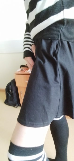 Bought a skirt! #Femboy https://t.co/2RaZYePzUR