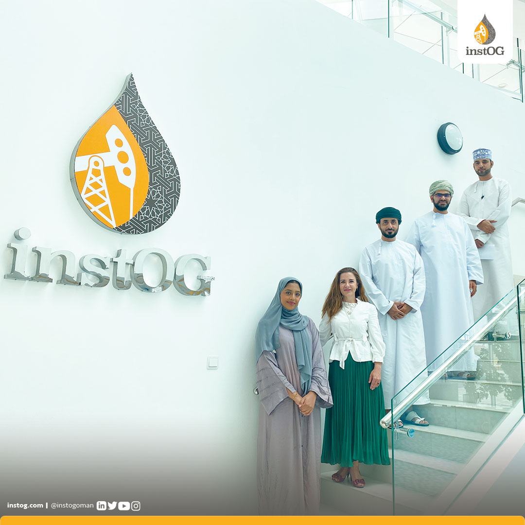 OIEOMAN's tweet photo. ๐ธOman Institute for Oil & Gas has hosted a visit from @Shell International Limited company for the purpose of Sharing Knowledge in many areas of training disciplines that provided by #instOG โจ https://t.co/JPr3N1jRz0