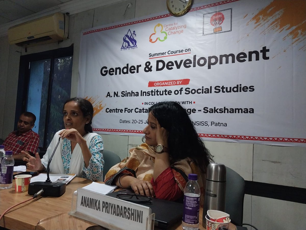 Anamikapri's tweet photo. Dr Sandhya Mahapatro (ANSISS), moderating session on Gender and Agriculture at summer course on Gender and Development https://t.co/eJhlCNLzpF