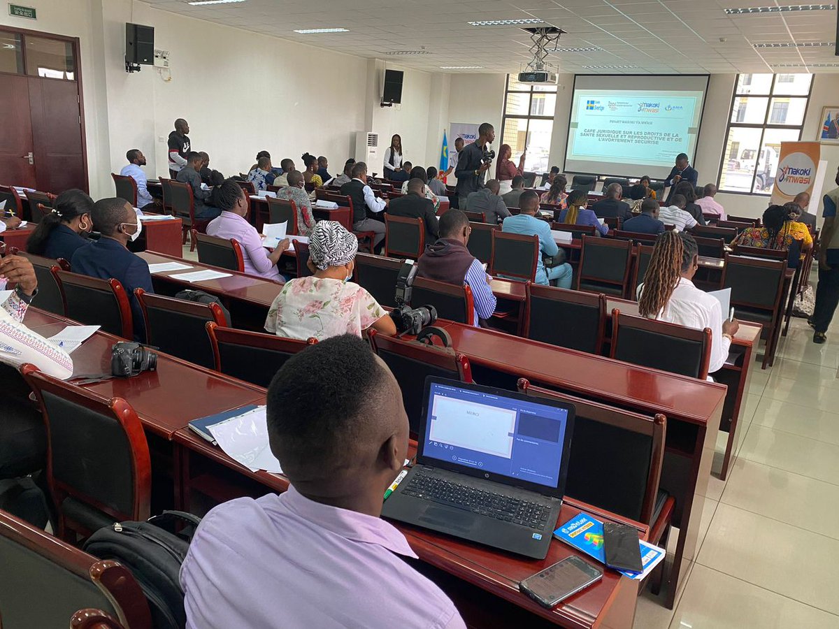 MakokiYaMwasi's tweet photo. #RDC #MakokiYaMwasi, avec appui de @IpasOrg , un café juridique sur le #Protocole_Maputo est organisé par @afiamama avec les champions du programme #MakokiYaMwasi @IpasOrg DRC. @SwedeninDRCongo @NLkinbrazza https://t.co/WKwUaBp6sK
