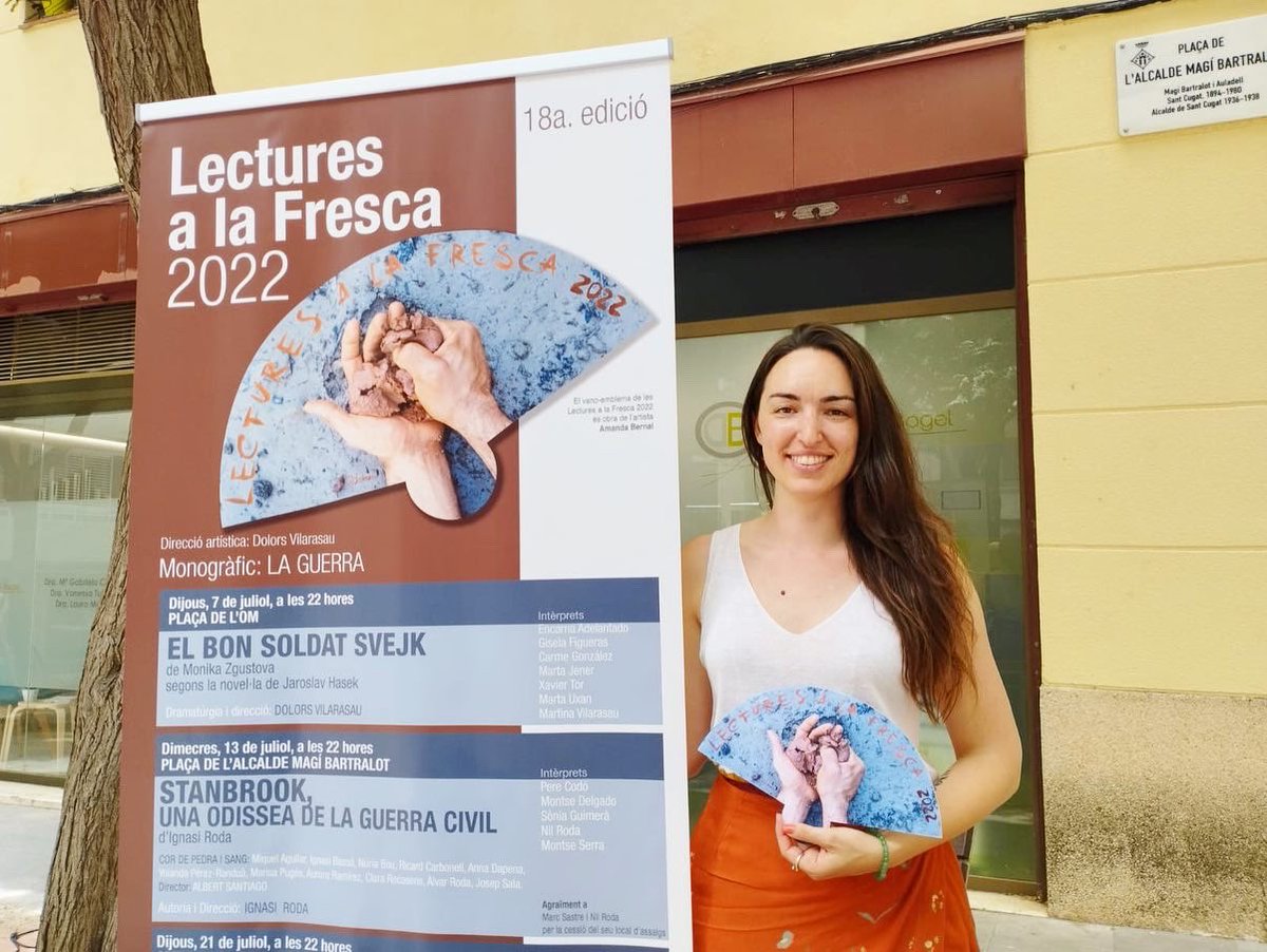 amandabernalp's tweet photo. Molt contenta i agraïda de la invitació per crear la imatge d’enguany de les “Lectures a la fresca” 🤍

La temàtica de les lectures d’aquest any és “La Guerra” i la imatge es titula “Fang”, on exploro els cossos en conflicte i la història mutable #santcugat #lecturesalafresca https://t.co/u9E42DQmTw