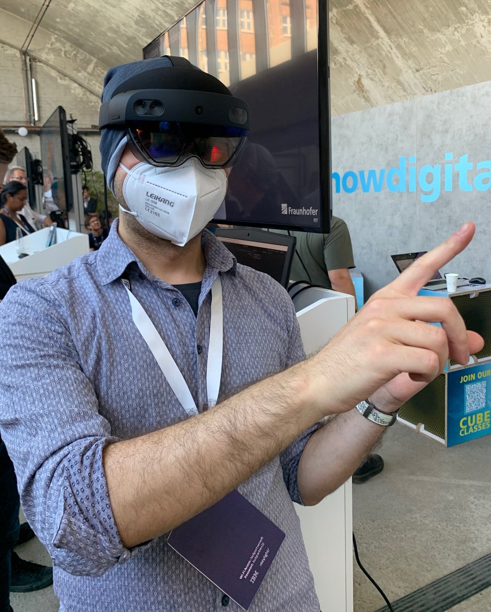#hubberlin22: Interaktive Ausstellung am @Fraunhofer_IUK Messestand und spannende Impulse zum Thema #metaverse. 
Tipp: Lernen Sie mithilfe des Cyberkickers auf spielerische Art #Malware und Abwehrmethoden kennen.

Der Besuch lohnt sich! #WeKnowHow
