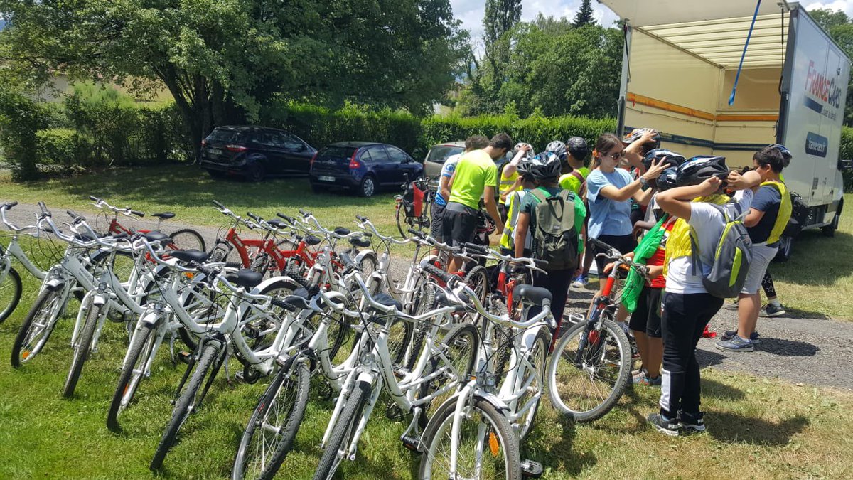 HG5TlseNord's tweet photo. Départ imminent ! #ecolejeanzay #HG5TlseNord #defirenelansoy #maisonduvelo https://t.co/jYZKg4xaOQ
