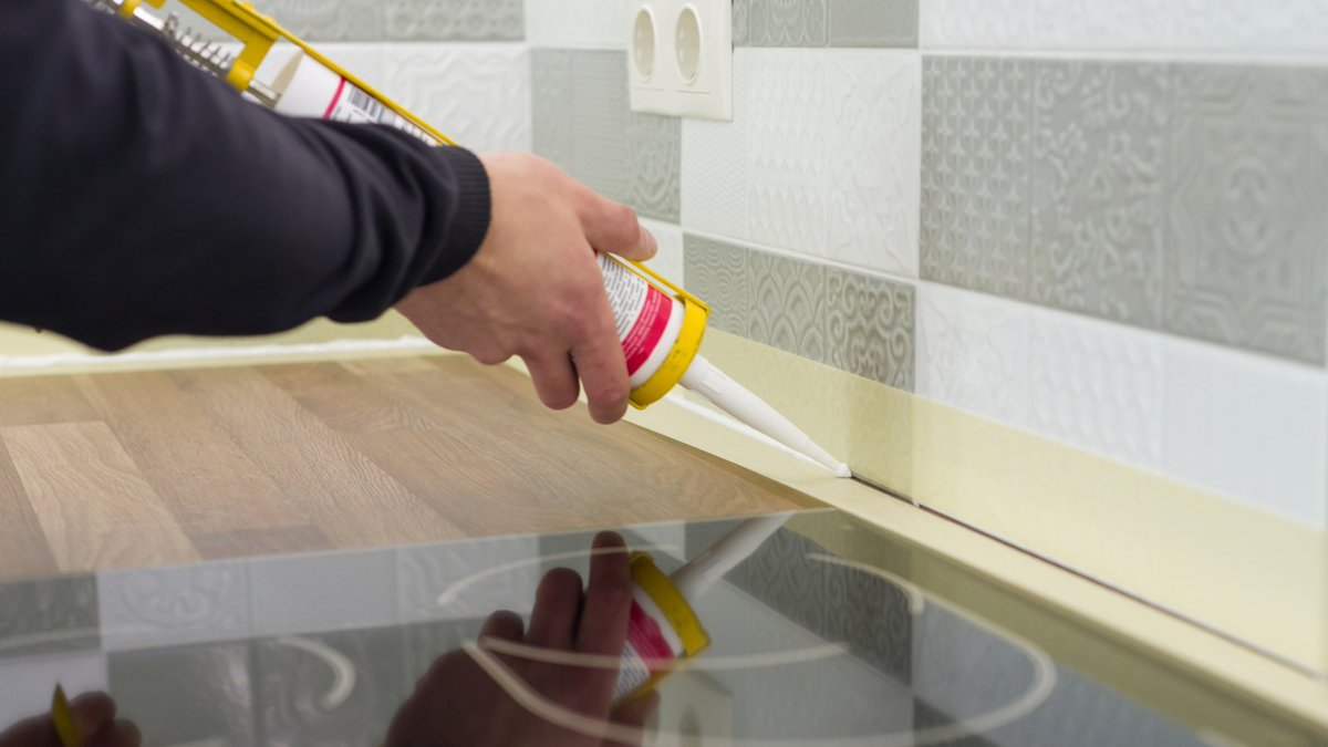 ¿Silicona acética, neutra, acrílica, poliuretano? 😯 Te contamos sus diferencias y cuándo usar cada una. 

➡️shorturl.at/nqCMY