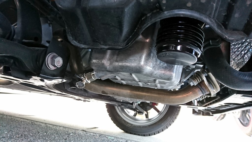 EZ40838915's tweet photo. おはようございます。ご購入者様の許可を得て実際の画像での適合情報です(好評により再登場です)。 #スズキ の #アルトワークス #ha36s に #ez106 と #AL106 が必要です♪ 軽なのに走りに重点をおく人びとを魅了してやまないこの車種!#エンジンオイル #オイル交換 #メンテナンス #ezバルブ https://t.co/exCXCl02bO
