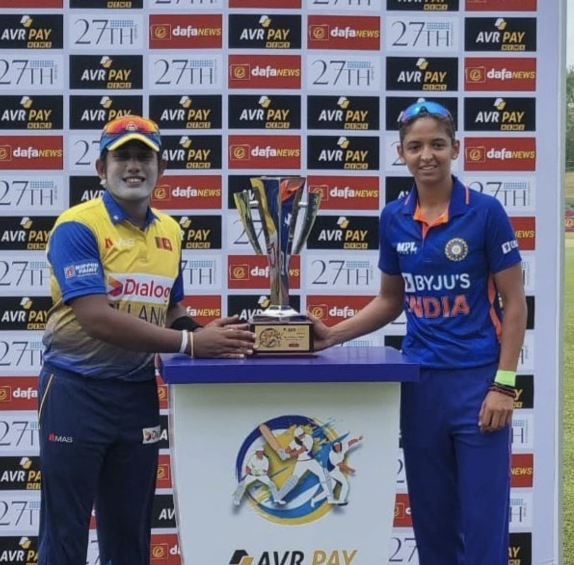 Purvaa_S's tweet photo. Upsetting to see this isn’t televised in India. 
Women’s cricket deserves better💔
#SLvIND https://t.co/GfWF9V245Q