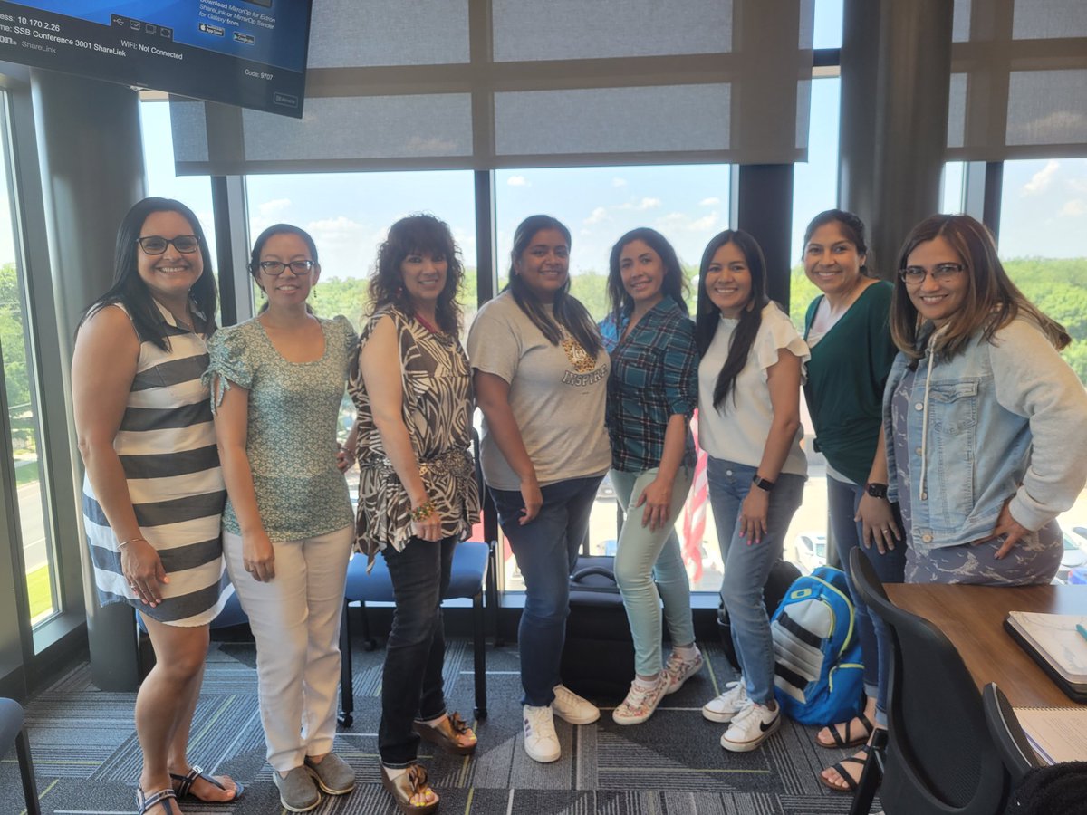 Taking some time to surprise Ginnings Jaguars while they are curriculum writing... it is amazing to see their dedidation and passion for teaching! <a href="/GinningsElem/">Ginnings Elementary</a> <a href="/DUALDENTON/">DUAL DENTON</a> <a href="/dentonisd/">Denton ISD</a>