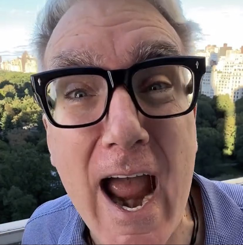 toves22's tweet photo. @KeithOlbermann https://t.co/VaaYaRAxEh