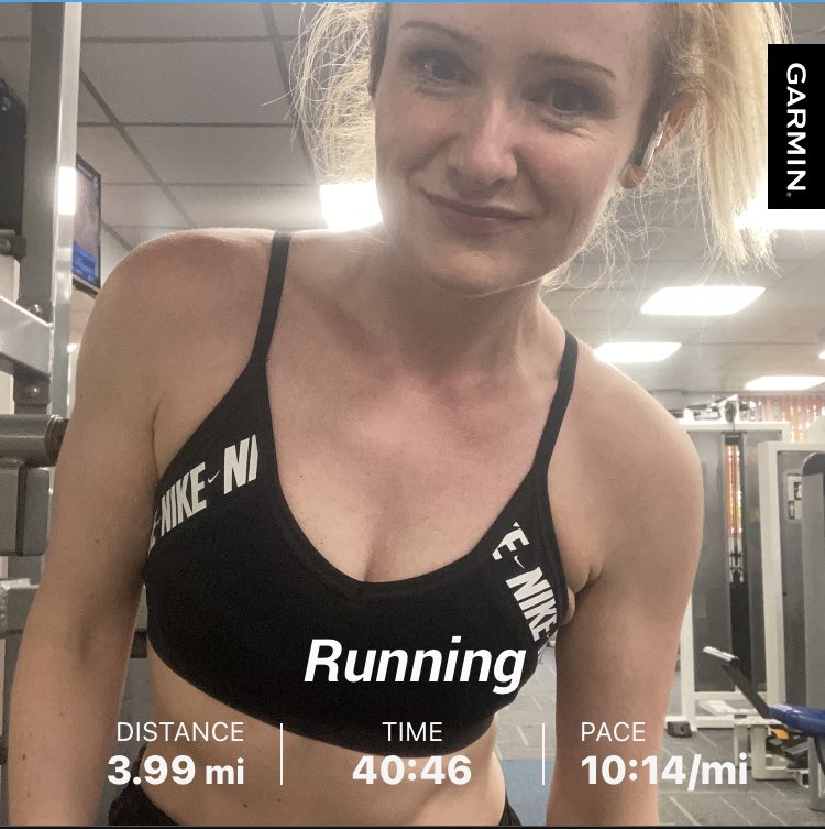 Babsytherunner's tweet photo. Nearly 4 miles this morning π€π and an hour battering my muscles tonight π₯΅ πππ»#LondonMarathon β¦current mood.. is #starving #kebabnight #fitover40 https://t.co/HrzTH0pVeL