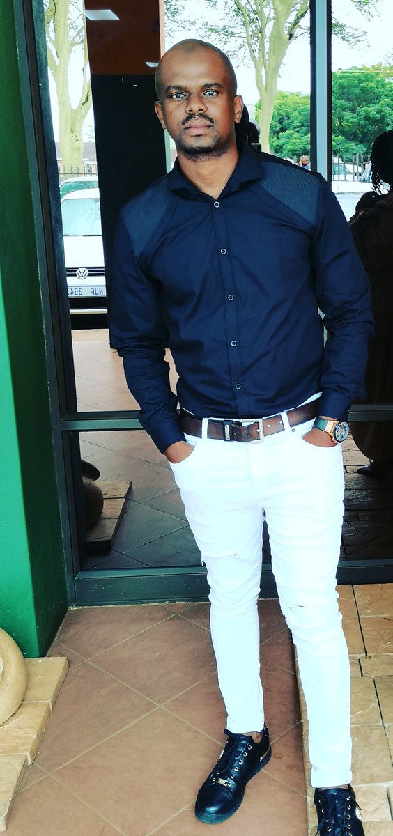 Umachamela ngaphandle. (@qinisogumedee) on Twitter photo 