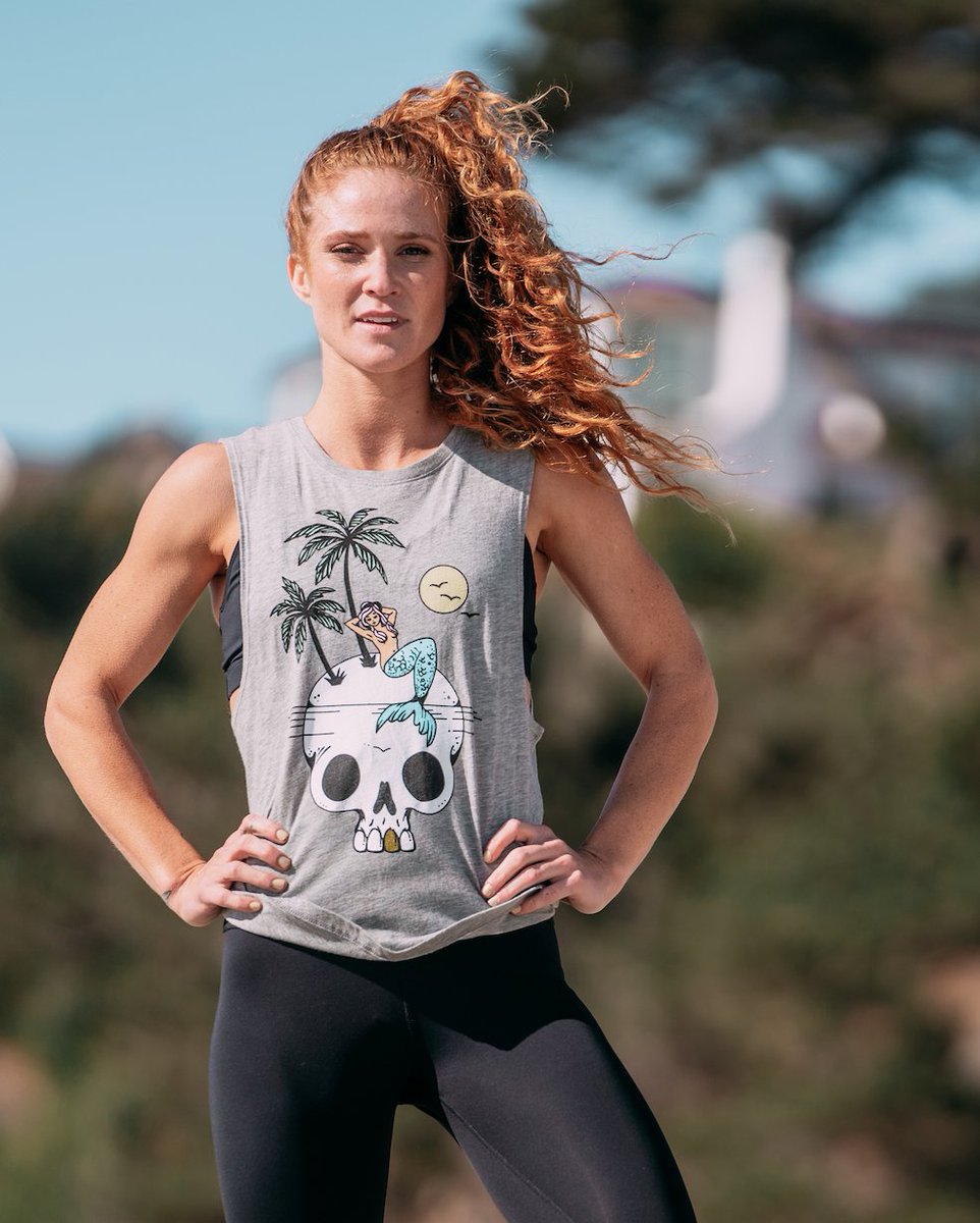 Work hard and rest easy. Rock the latest artwork from Melissa Contreras with the Heads Up tank, featuring our Fuji silhouette on a buttery soft modal jersey. #groundedbypurpose