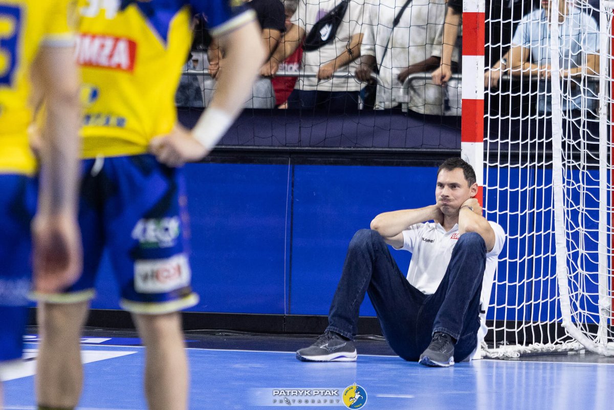 pluszack's tweet image. Zobaczcie, ile jeszcze nie zobaczyliście w finale @ehfcl! Na kielcehandball.pl właśnie wjechała obszerna galeria fantastycznych zdjęć @PatryckPtak! 👇
kielcehandball.pl/pl/12960/Zobac…
#OneMoreTime #EHFFINAL4 #handball