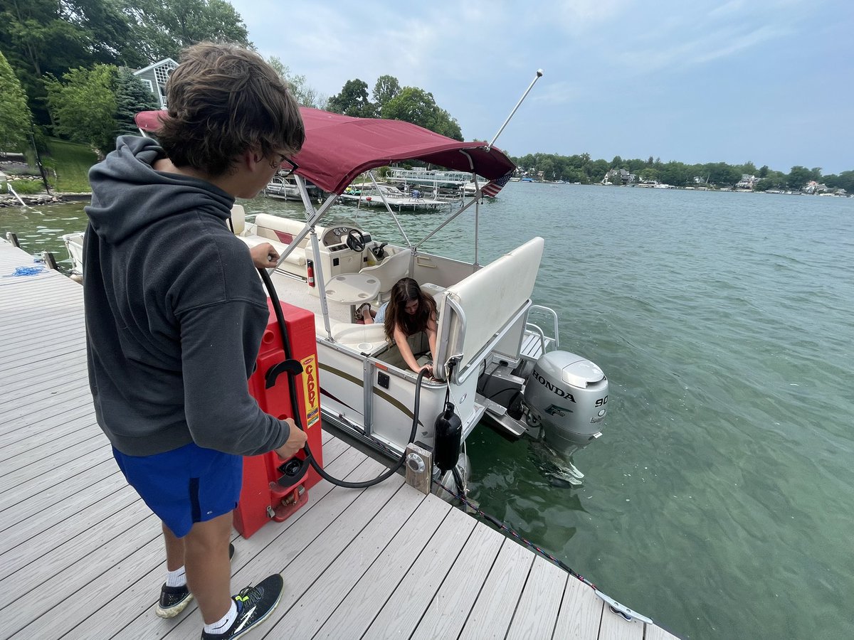 Looking for some help with fueling/detailing your boat this summer?🚤☀️ Contact us today if you’re in the Cass County, MI area!🌊

‼️For more information click HERE: tjpropertyvalets.com/contact ‼️

#tjpv #boating #summer #casscountymichigan #lakelife #fueling #detailing