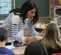 cafepedagogique's tweet photo. Concours externe de professeurs des écoles 2022 : hécatombe en Ile de France : Versailles 424 reçus pour 1430 postes; Créteil 419 pour 1079, Paris 157 pour 219. Au total 1728 postes non pourvus à la rentrée ! https://t.co/QcQM1ritw8