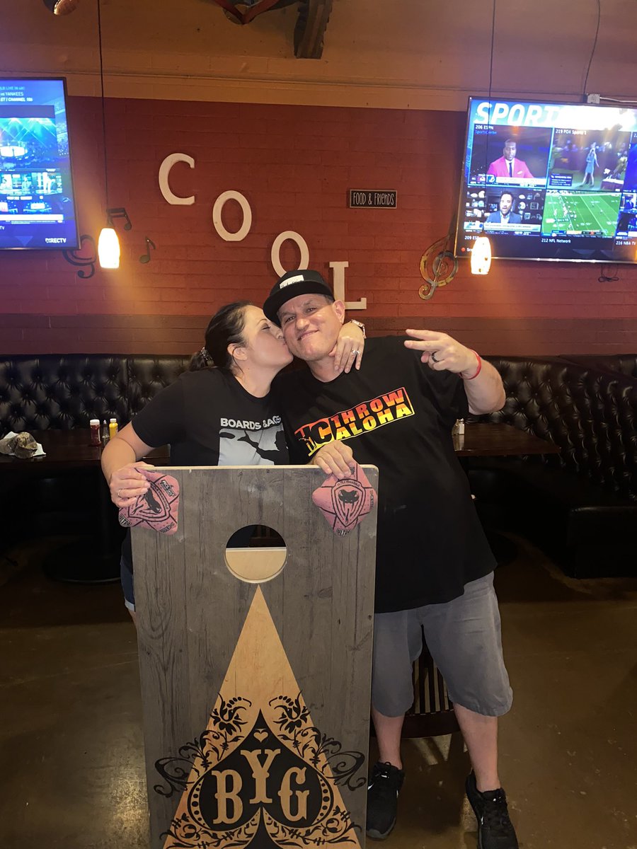 ShawnitosWay's tweet photo. @iplaycornhole @UltraCornhole 2nd place π₯ with my wifey π #acl #americancornholeleague #ultra #vipers #teambling #arizona #hawaii #spencers #throwdown #Ventura #California https://t.co/0qcPwVW20B