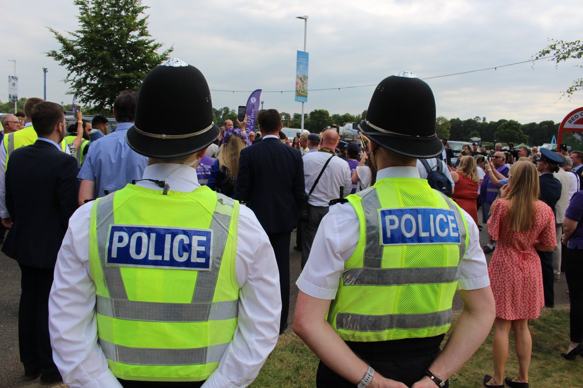 CambsCops's tweet photo. It was a pleasure to join the jubilee celebrations at today’s first ever @CambsCountyDay
The Duke and Duchess of Cambridge were the centre of attention, but our officers also attracted crowds at our recruitment stand.
We're recruiting police officers https://t.co/qE8bniuh9d https://t.co/RmSYAY6OtU