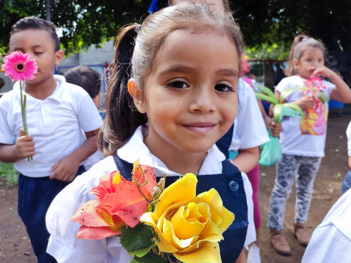 Yo te quiero libre
Libre y con amor
Libre de la sombra
Pero no del Sol
#Carlos86SeguimosVenciendo 
#UnidosEnVictorias 
@IndiraVargas97 <a href="/Atego16/">@🅰🆃🅴🅶🅾 🇳🇮</a>