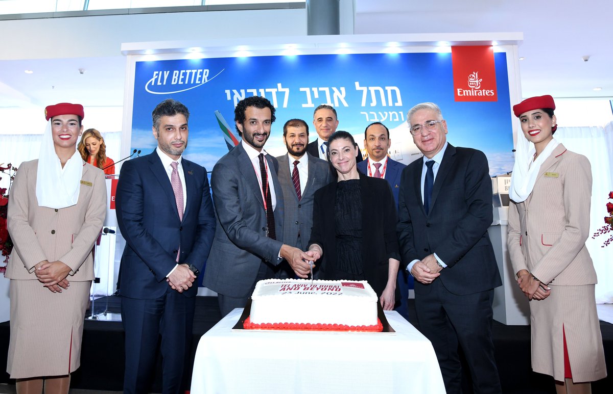 Yirina77's tweet photo. Od dnešního dne @emirates spojují denně Dubaj a Tel Aviv Boeingem 777-300ER.
#avnews #aviation #avgeek #inauguralflight #emirates #worldchanges
📷: Emirates https://t.co/FlJxSo1C0Z