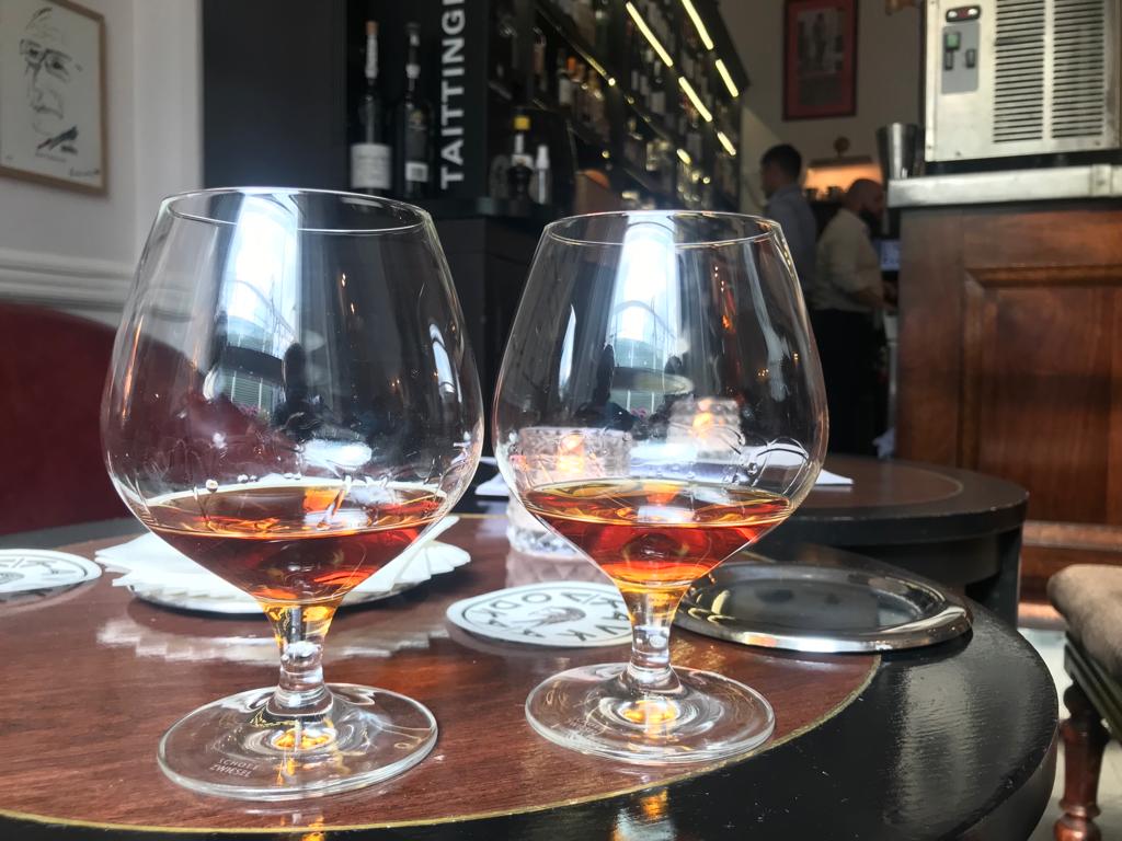 WorldCognacClub's tweet photo. Wishing the World Cognac Club community a great evening. Enjoy whatever you have planned and please continue to share your moments with us.
#worldcognacclub #cognac #cognaclife #cognaclover #thursdaynight #thursdayvibes #thursdaymotivation #thursdaychill #thursdaychillin https://t.co/s6yGTg5UDP